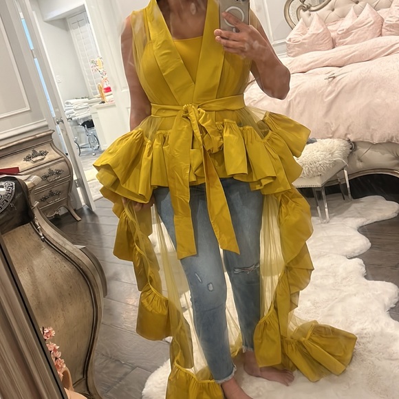 lulu harazin Dresses & Skirts - Luxury women ruffles blouse